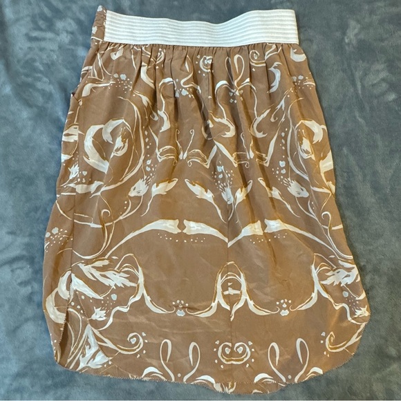 Wilfred Mocha/Birch 100% Silk Skirt

#1306 - Picture 6 of 6